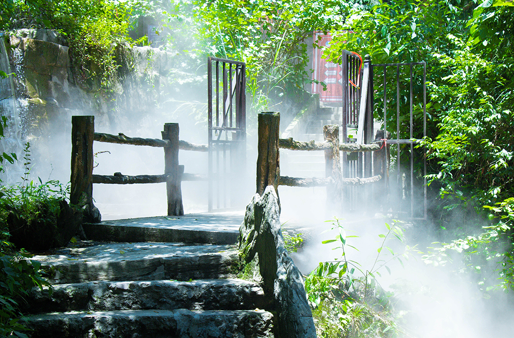 邛崍南寶山景區(qū)人造霧景觀